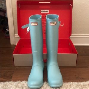 Hunter size 11 rain boot (pale mint) mate